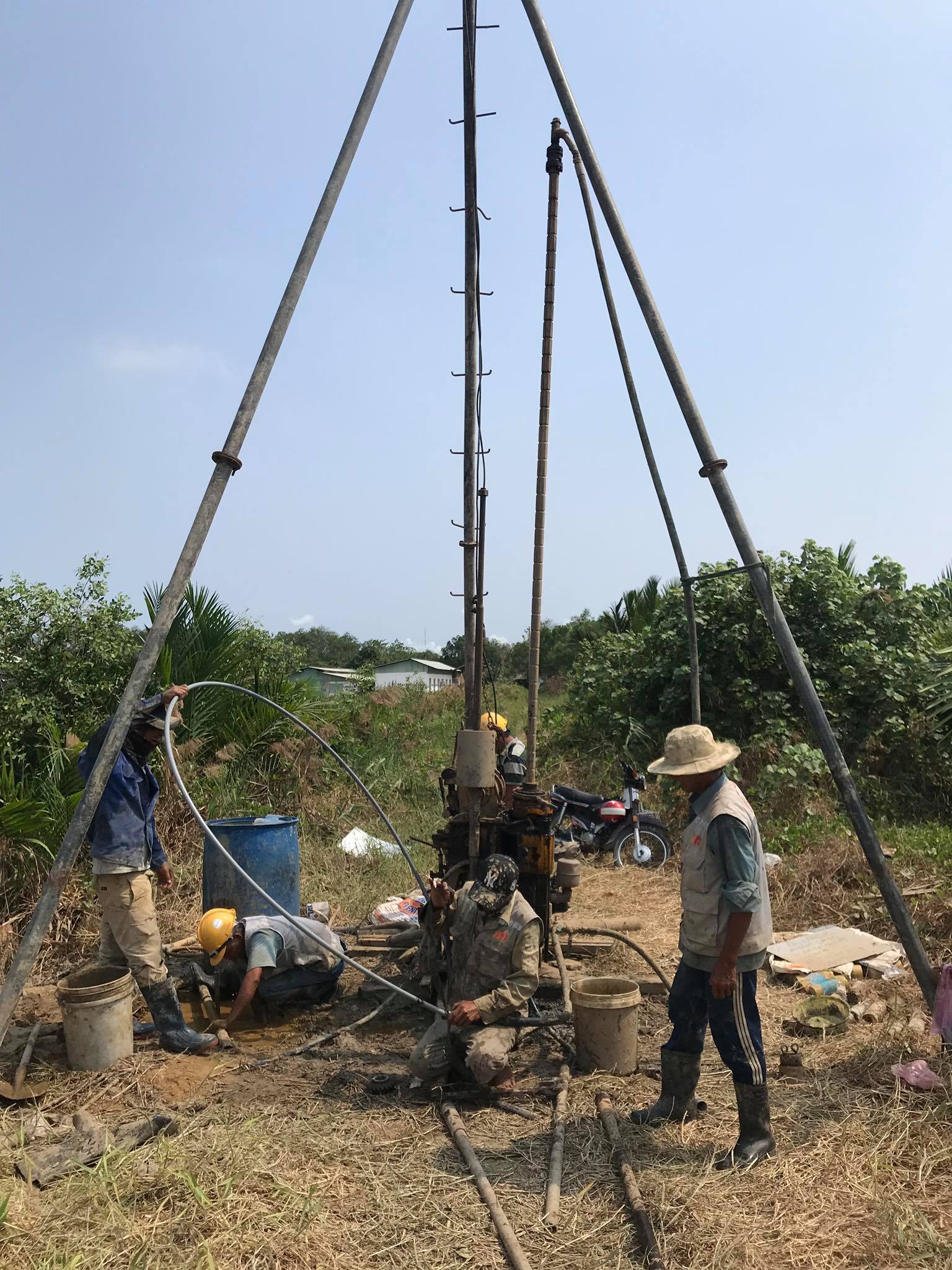 KHẢO SÁT ĐỊA CHẤT