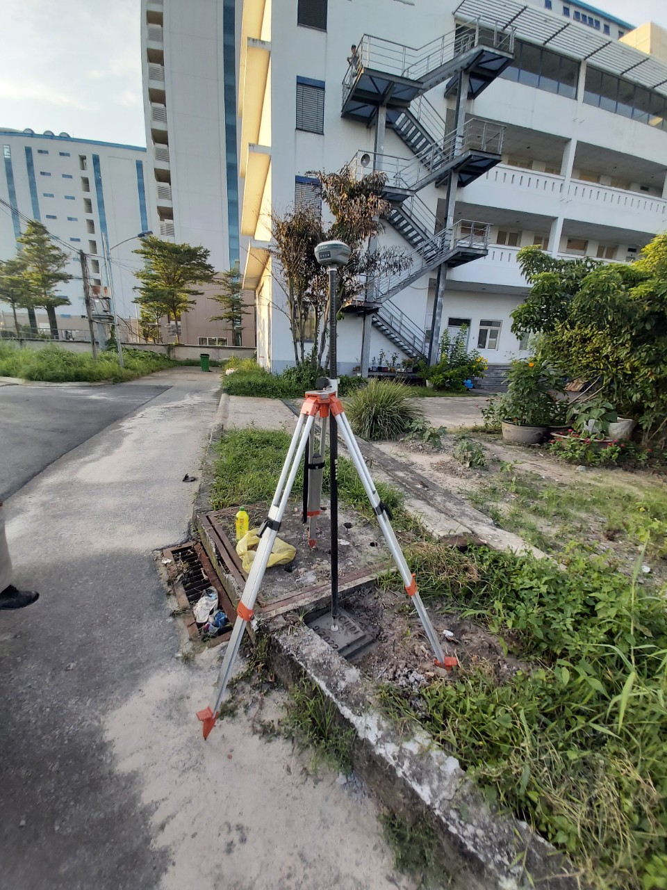 KHẢO SÁT ĐỊA HÌNH